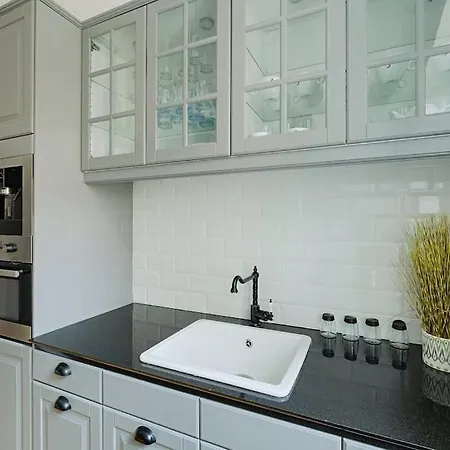 Place*unique Royal Route View*4 Bedrooms*6beds Варшава